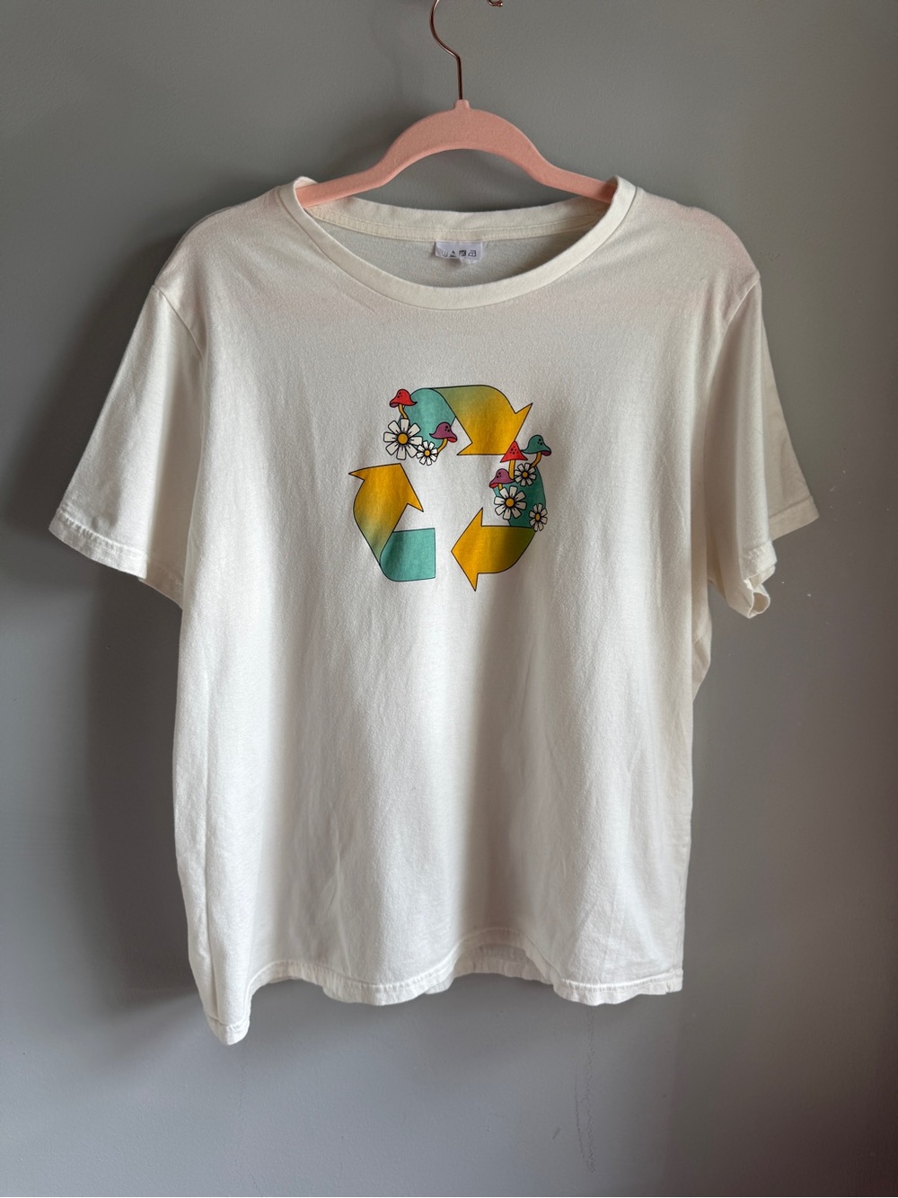 Cream Recycle Graphic Tee Yellow, Teal, Red, Magenta w/ Mushrooms and Daisies L